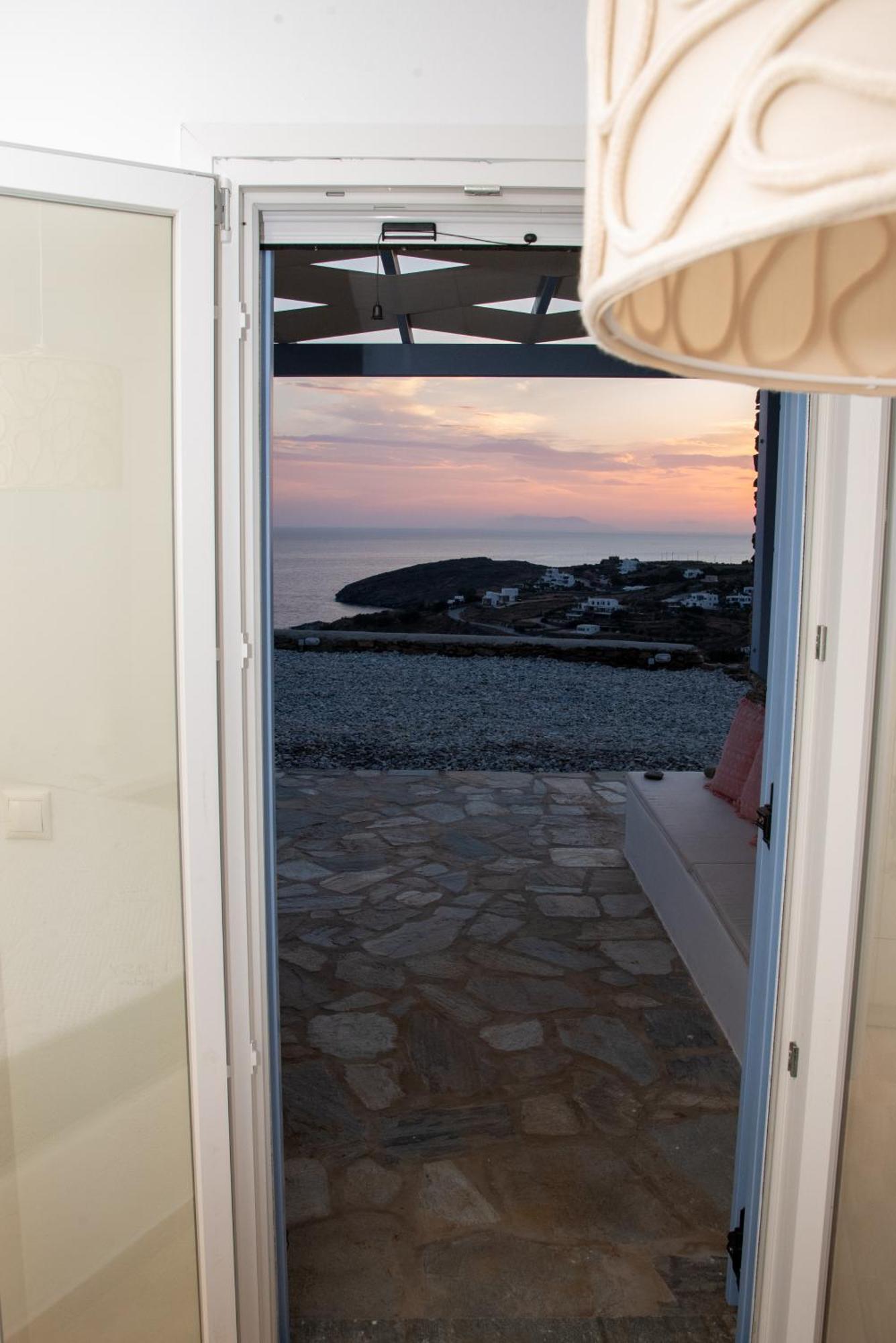 Iliopetra Residence Agios Romanos Eksteriør billede
