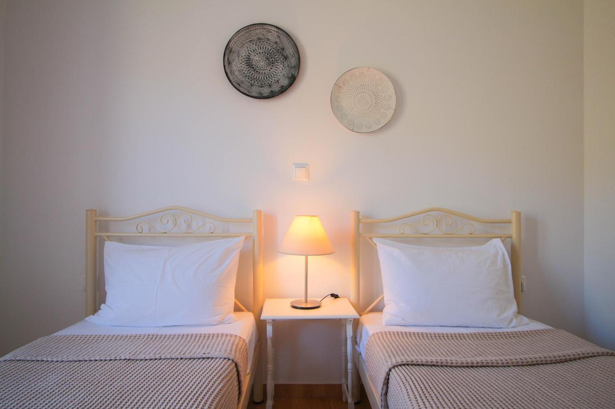 Iliopetra Residence Agios Romanos Eksteriør billede