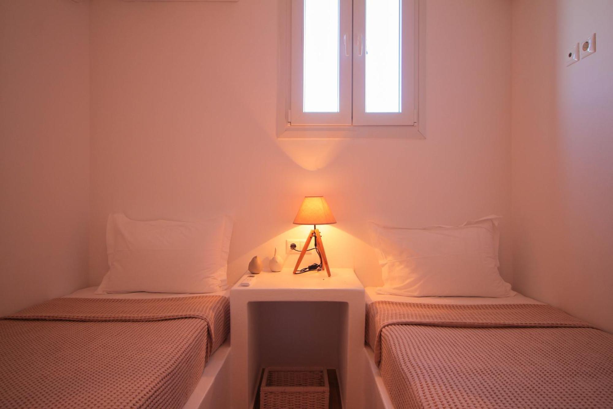 Iliopetra Residence Agios Romanos Eksteriør billede